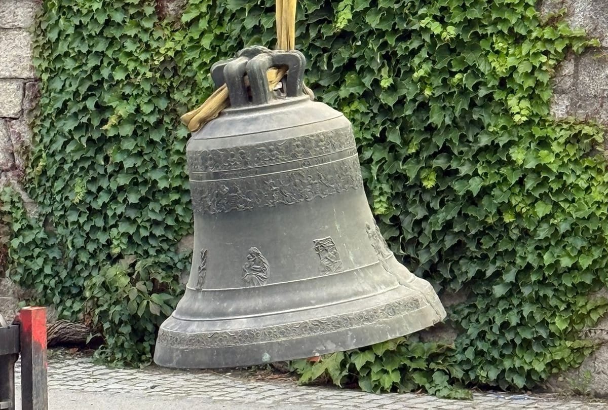 Die älteste Glocke von St. Stephanus auf Reisen – Restauration bei Grassmayr